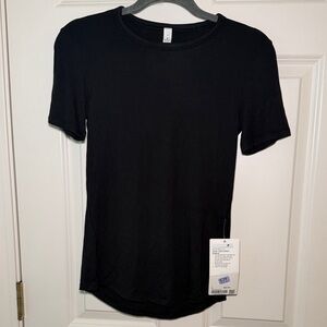 Lululemon Hold Tight Short Sleeve Top
